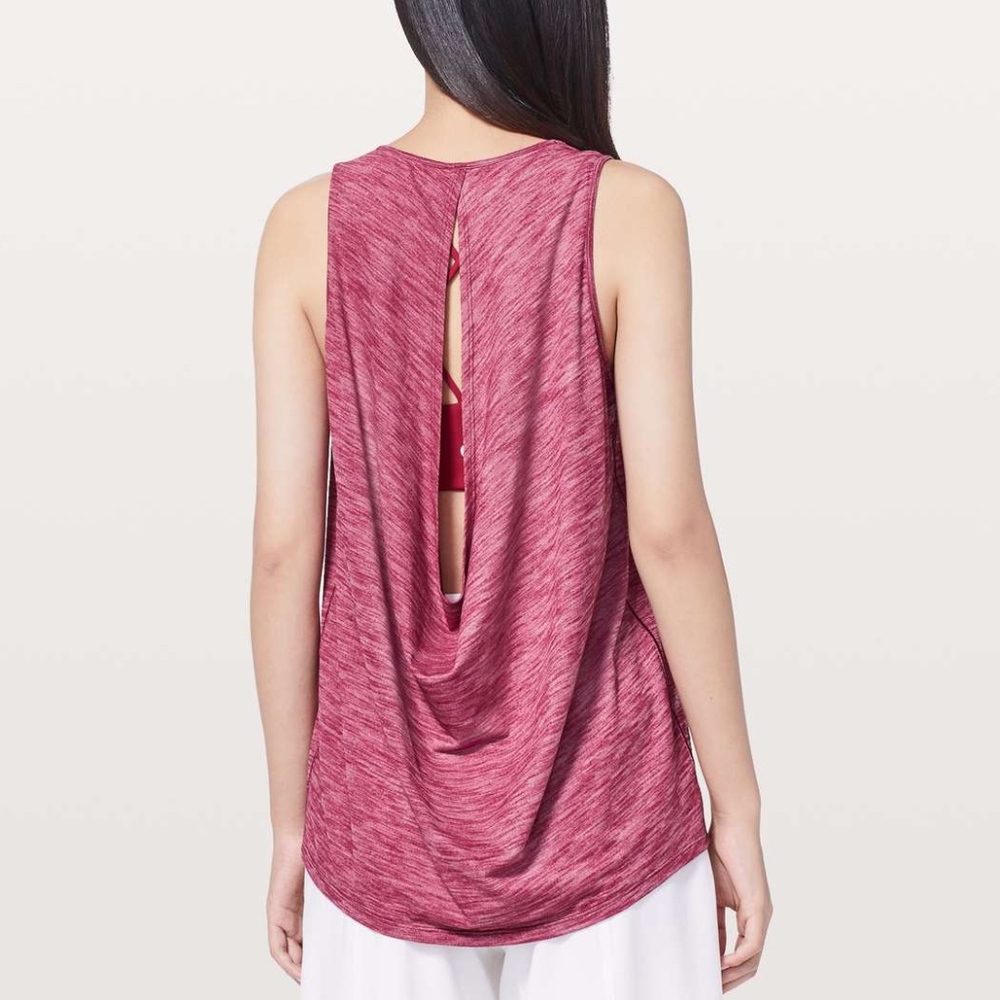 ⬇️$50 Lululemon 🍋 Low Key Tank Silver Ruby Red - Picture 4 of 6